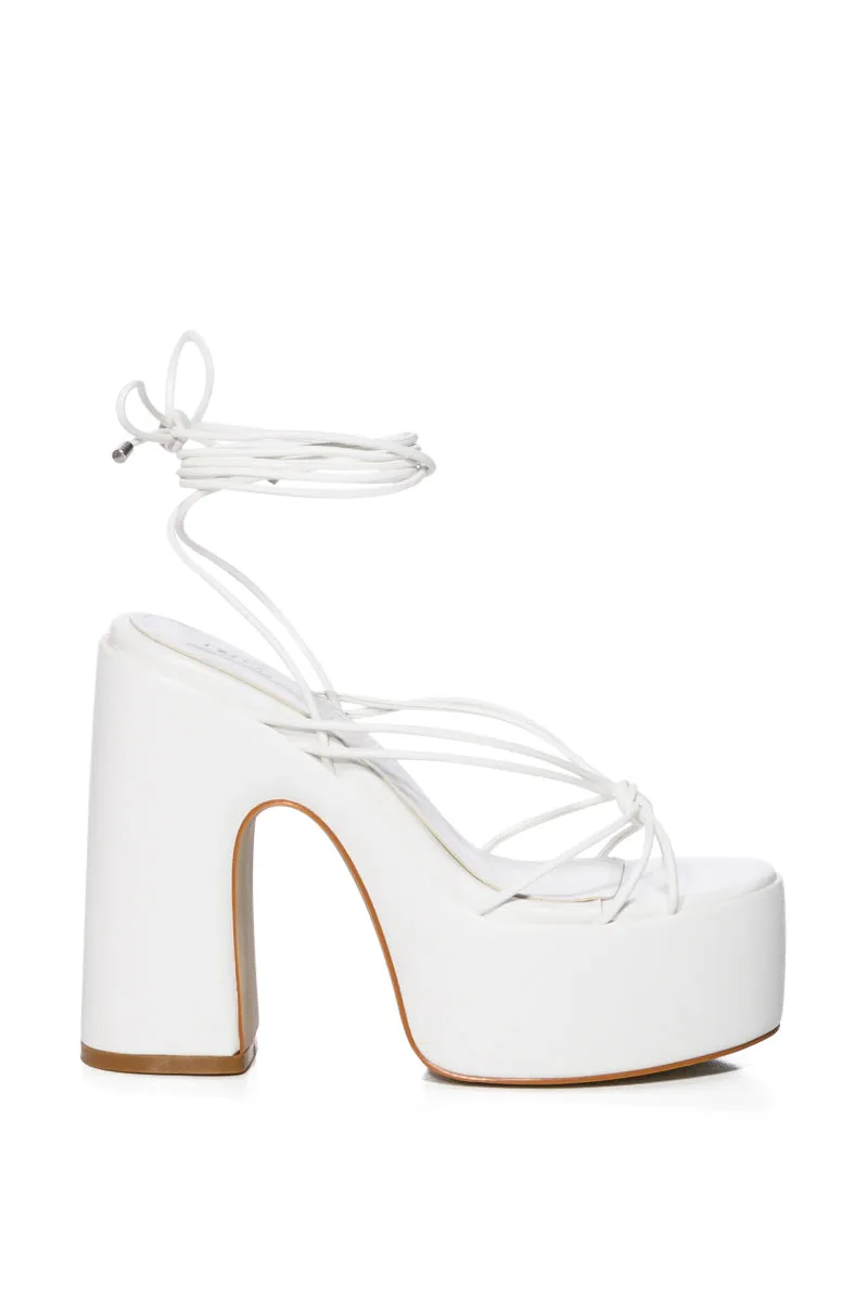 AZALEA WANG CHARM CHUNKY PLATFORM LACE UP SANDAL IN WHITE