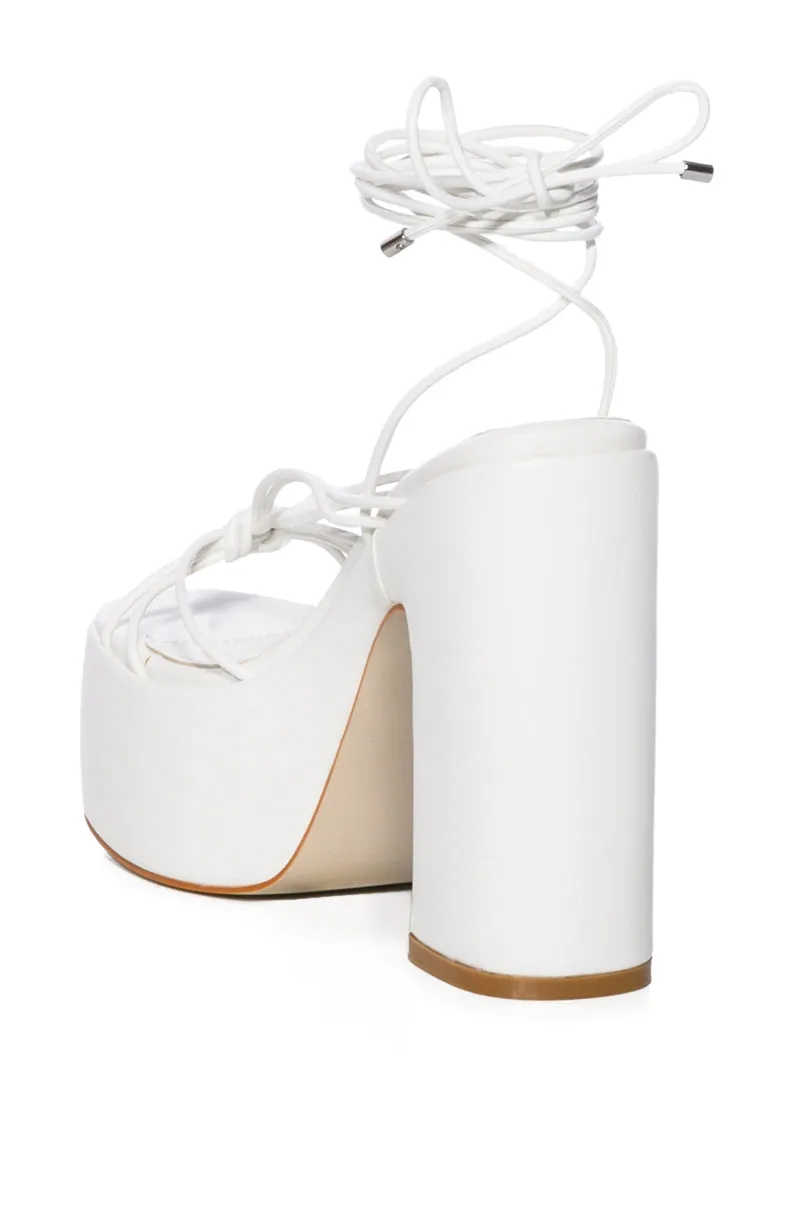 AZALEA WANG CHARM CHUNKY PLATFORM LACE UP SANDAL IN WHITE