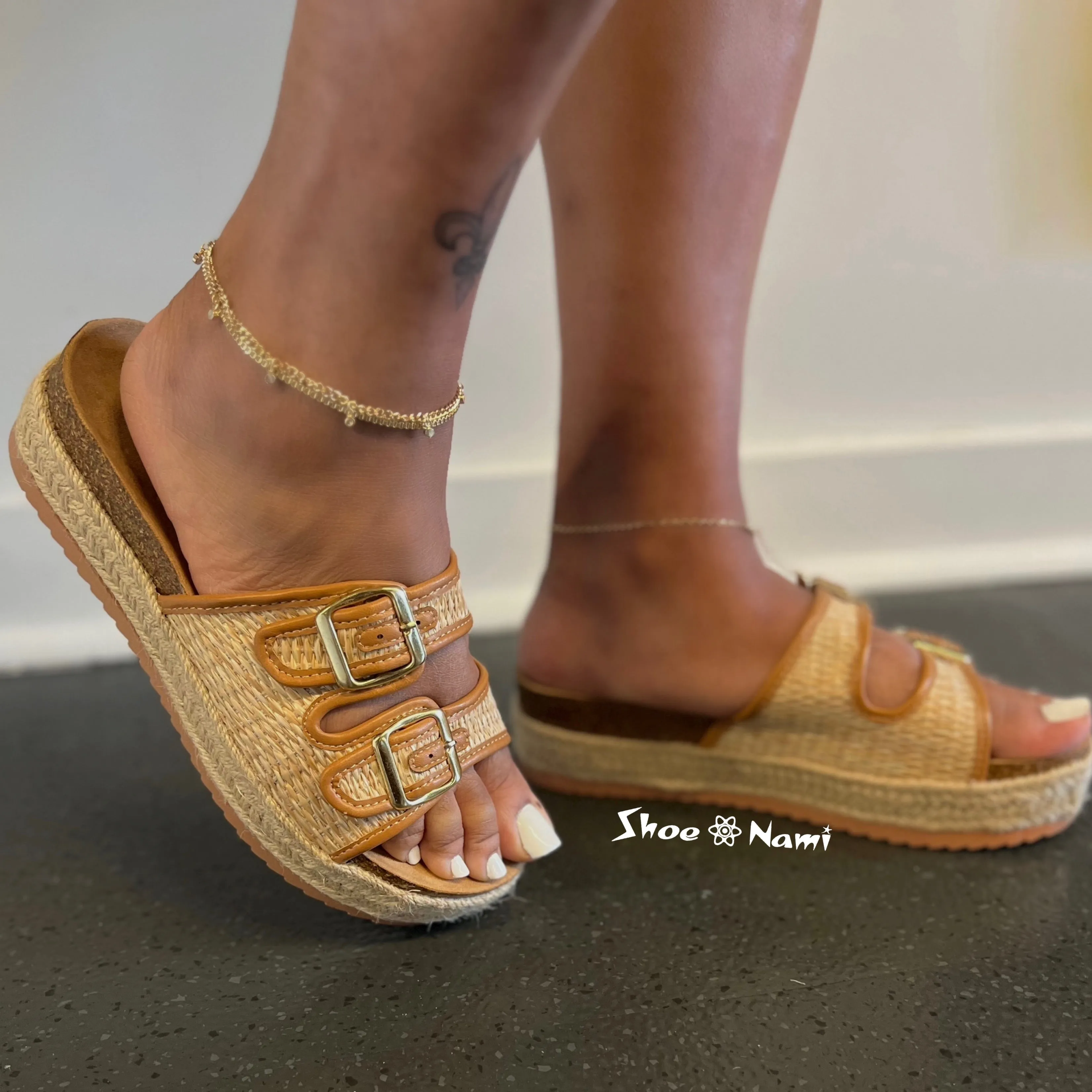 BRAKE-01 Natural Woven Raffia Sandal